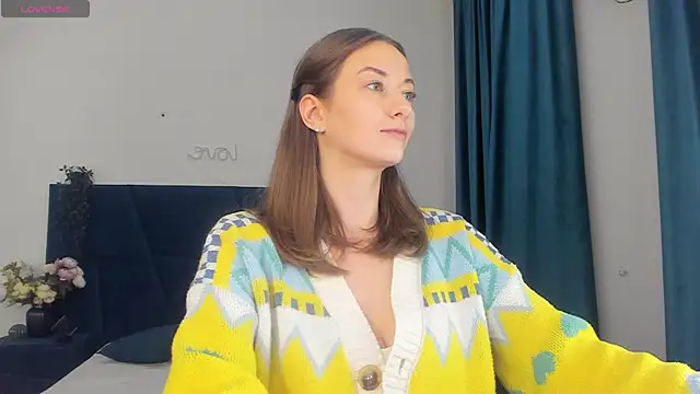 Snapshot of Kelly_Summers chatting on 12.12.24 Kelly Summers online show from 12.12.24