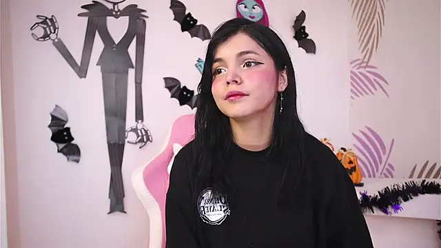 dianebleu online show from 10.18.25