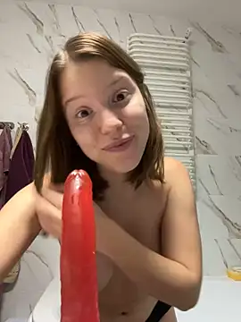 Snapshot of kimczii chatting on 01.13.25 kimczii online show from 01.13.25