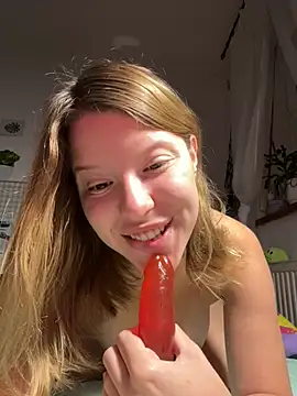 Snapshot of kimczii chatting on 03.20.25 kimczii online show from 03.20.25