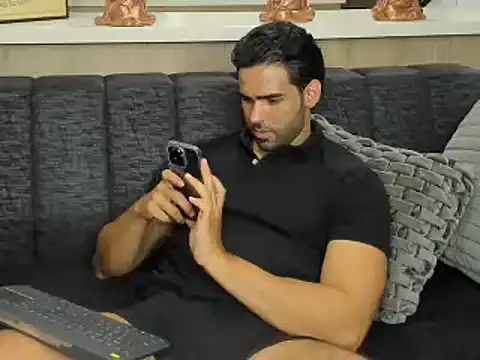 BradleySmithx online show from 02.07.25