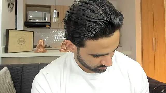 BradleySmithx online show from 10.15.25