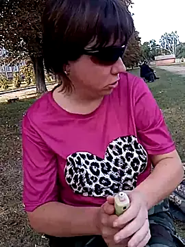 explored romantic online show from 09.19.25