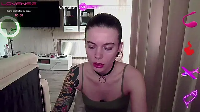 Snapshot of RinaDevil chatting on 03.11.25 RinaDevil online show from 03.11.25