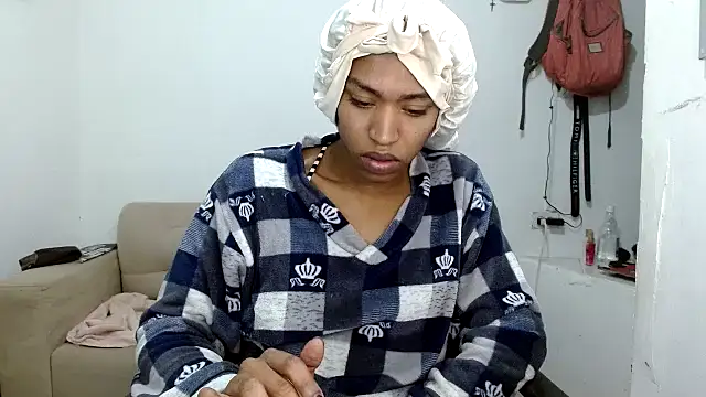 angelamarie1 online show from 12.04.25