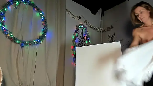 Lola Belgium online show from 12.23.24