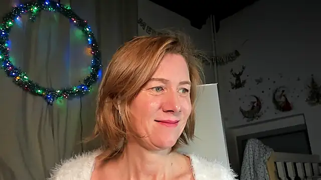 Lola Belgium online show from 12.25.24