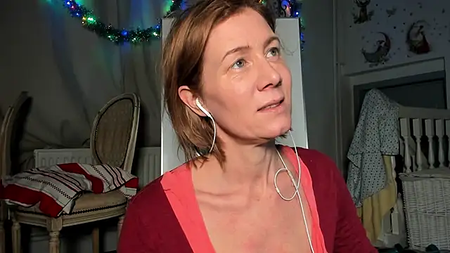 Lola Belgium online show from 01.11.25