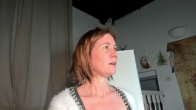 Lola Belgium online show from 02.05.25