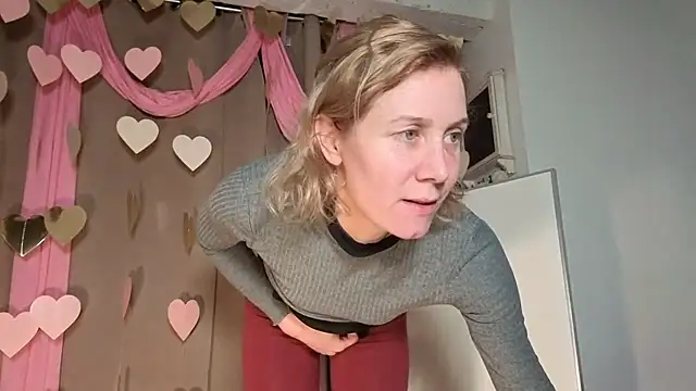 Lola Belgium online show from 02.13.26