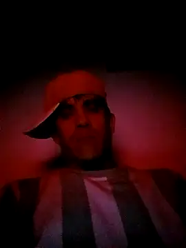 LarryCapija online show from 11.04.25