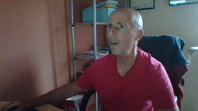 Snapshot of olibrius71 chatting on 10.25.25 olibrius71 online show from 10.25.25