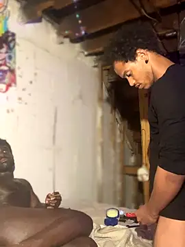 Snapshot of versetopcouple chatting on 09.29.25 versetopcouple online show from 09.29.25