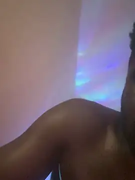 Snapshot of versetopcouple chatting on 10.23.25 versetopcouple online show from 10.23.25