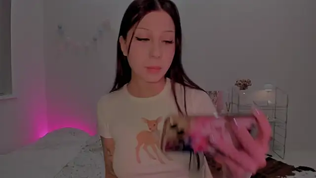 Snapshot of Mary_tiim chatting on 09.24.25 Mary tiim online show from 09.24.25