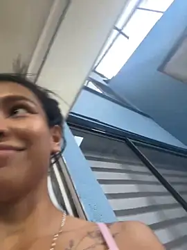 LauraAristizabal online show from 01.29.25