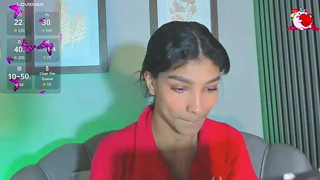 LauraAristizabal online show from 10.11.25