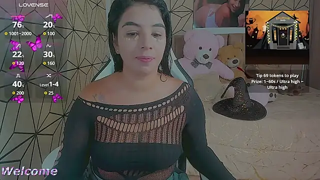 Snapshot of vane_lopez_ chatting on 10.16.25 vane lopez online show from 10.16.25