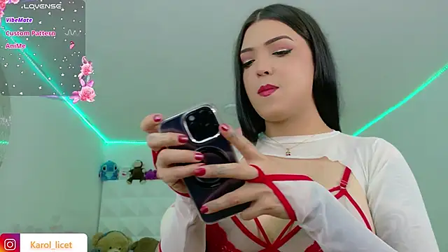 Snapshot of Karol_Green_Motorcycle chatting on 04.10.26 Karol Green Motorcycle online show from 04.10.26