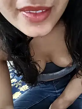 CuteSarikaLIVE online show from 02.11.25