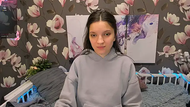 MelaniGrand online show from 12.18.24