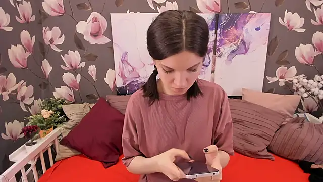 MelaniGrand online show from 02.19.25