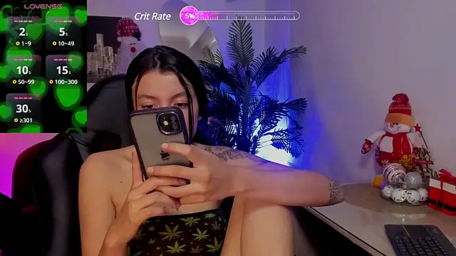 Meghan320 online show from 12.18.24