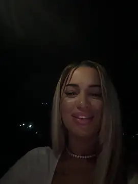 KirstieVegas online show from 12.17.24