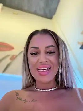 KirstieVegas online show from 01.03.25