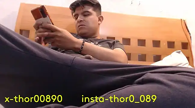 Snapshot of thor000089 chatting on 12.06.24 thor000089 online show from 12.06.24