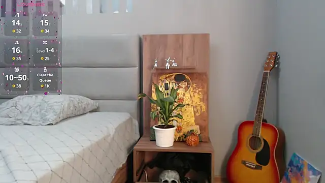 Stacy Davice online show from 02.02.25