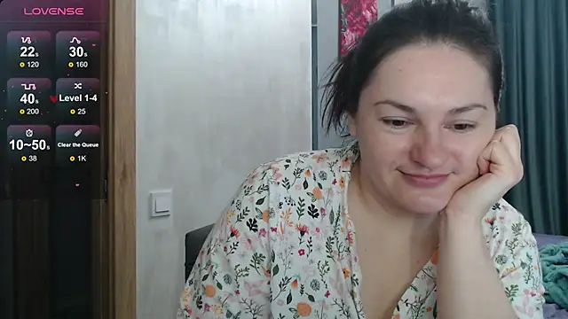 Stacy Davice online show from 10.07.25