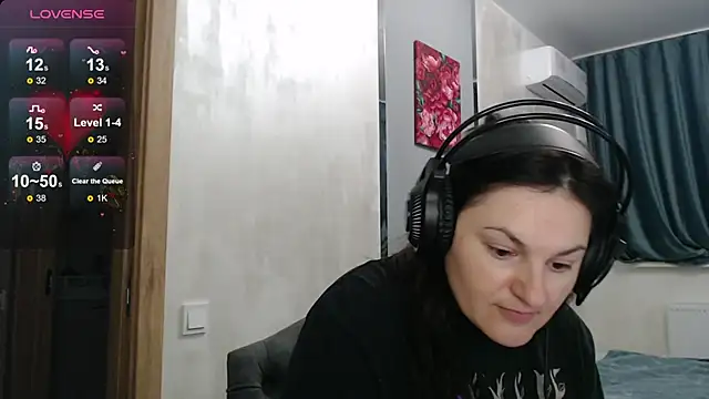 Stacy Davice online show from 10.17.25