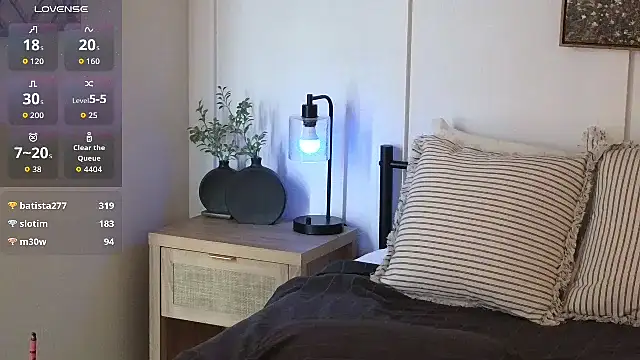 CharlotteDoe online show from 09.30.25