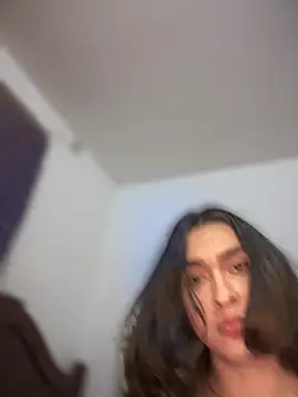 MiahWindsor online show from 03.20.25