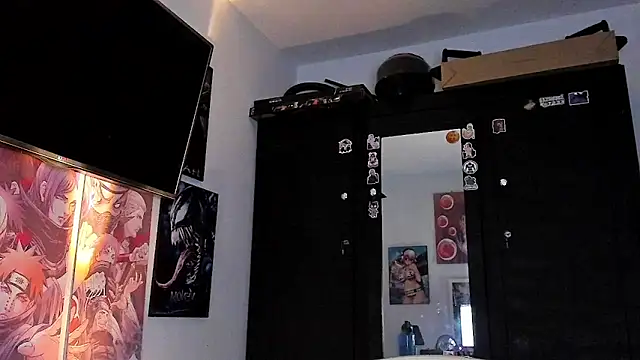 Snapshot of DEATHINK666XX chatting on 12.28.24 DEATHINK666XX online show from 12.28.24