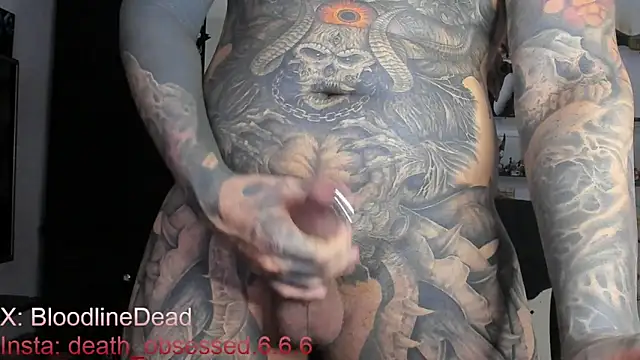 Snapshot of DEATHINK666XX chatting on 03.08.25 DEATHINK666XX online show from 03.08.25