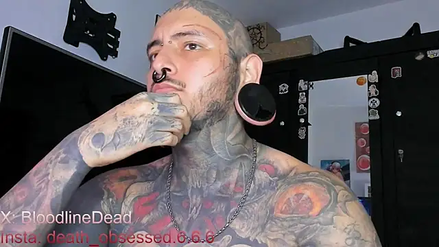 Snapshot of DEATHINK666XX chatting on 03.11.25 DEATHINK666XX online show from 03.11.25