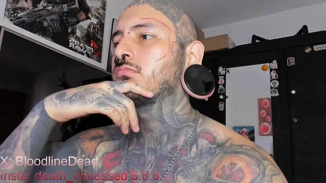 Snapshot of DEATHINK666XX chatting on 03.15.25 DEATHINK666XX online show from 03.15.25