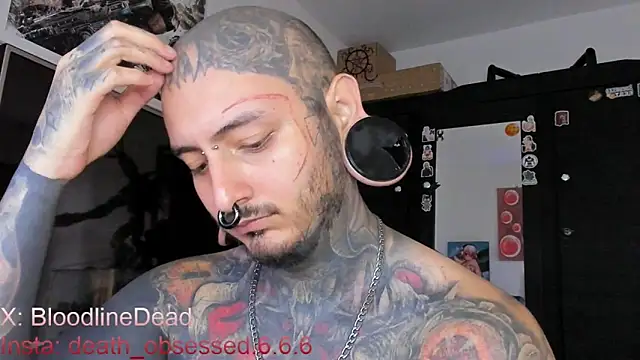 Snapshot of DEATHINK666XX chatting on 03.15.25 DEATHINK666XX online show from 03.15.25