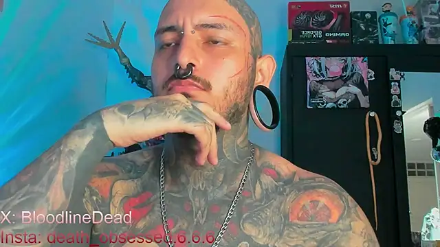 Snapshot of DEATHINK666XX chatting on 09.22.25 DEATHINK666XX online show from 09.22.25