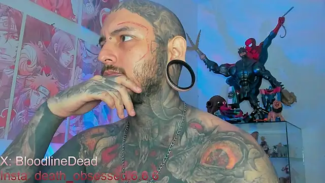 Snapshot of DEATHINK666XX chatting on 10.04.25 DEATHINK666XX online show from 10.04.25