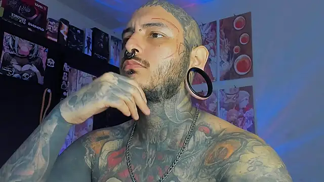 Snapshot of DEATHINK666XX chatting on 10.12.25 DEATHINK666XX online show from 10.12.25