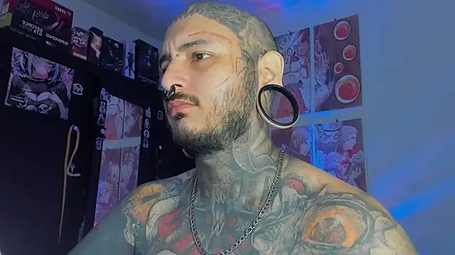 Snapshot of DEATHINK666XX chatting on 10.13.25 DEATHINK666XX online show from 10.13.25