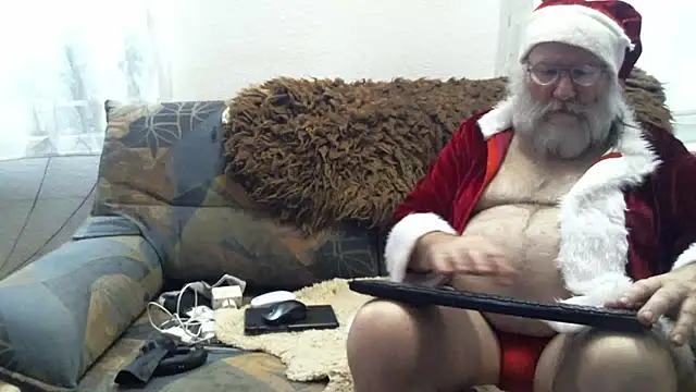 SexySantaC online show from 12.28.24