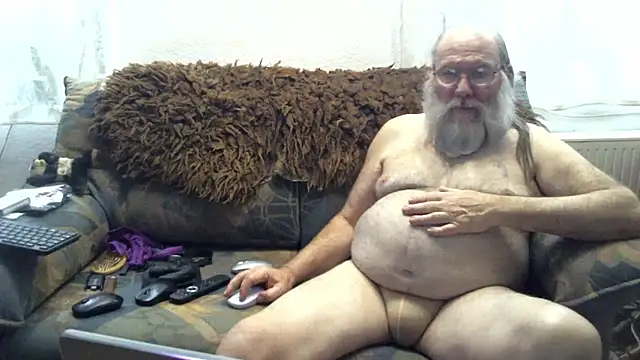 SexySantaC online show from 03.16.25