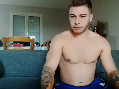 Snapshot of Elkafit28 chatting on 02.17.26 Elkafit28 online show from 02.17.26