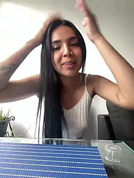 Miss Nicole online show from 12.06.24