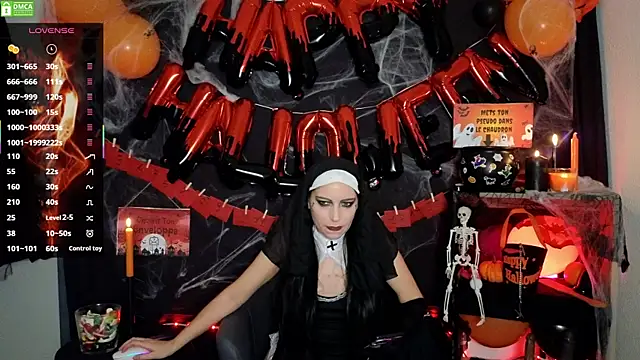 XLisaxx online show from 10.31.25