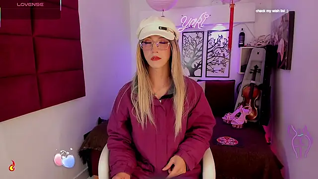 Yaki Tai online show from 09.22.25